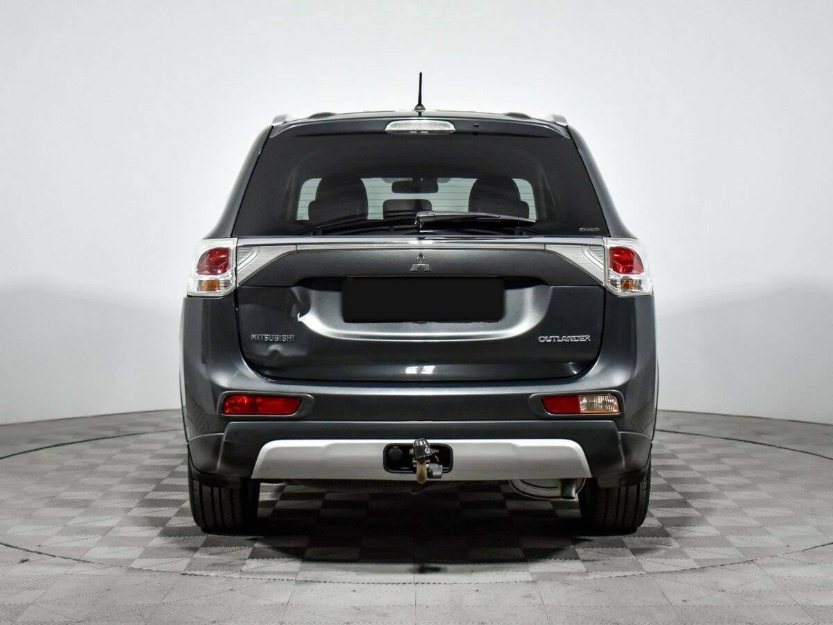 Купить Mitsubishi Outlander с пробегом. Фото: #4