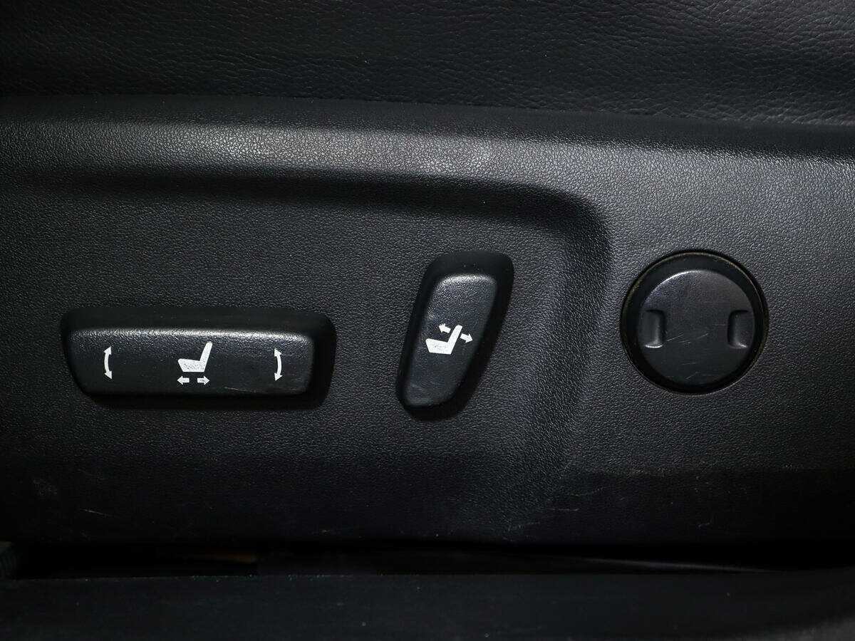 Купить Toyota Camry с пробегом. Фото: #17