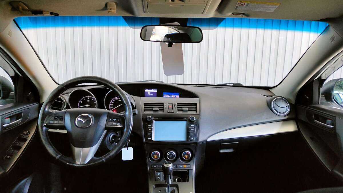 Купить Mazda 3 с пробегом. Фото: #8