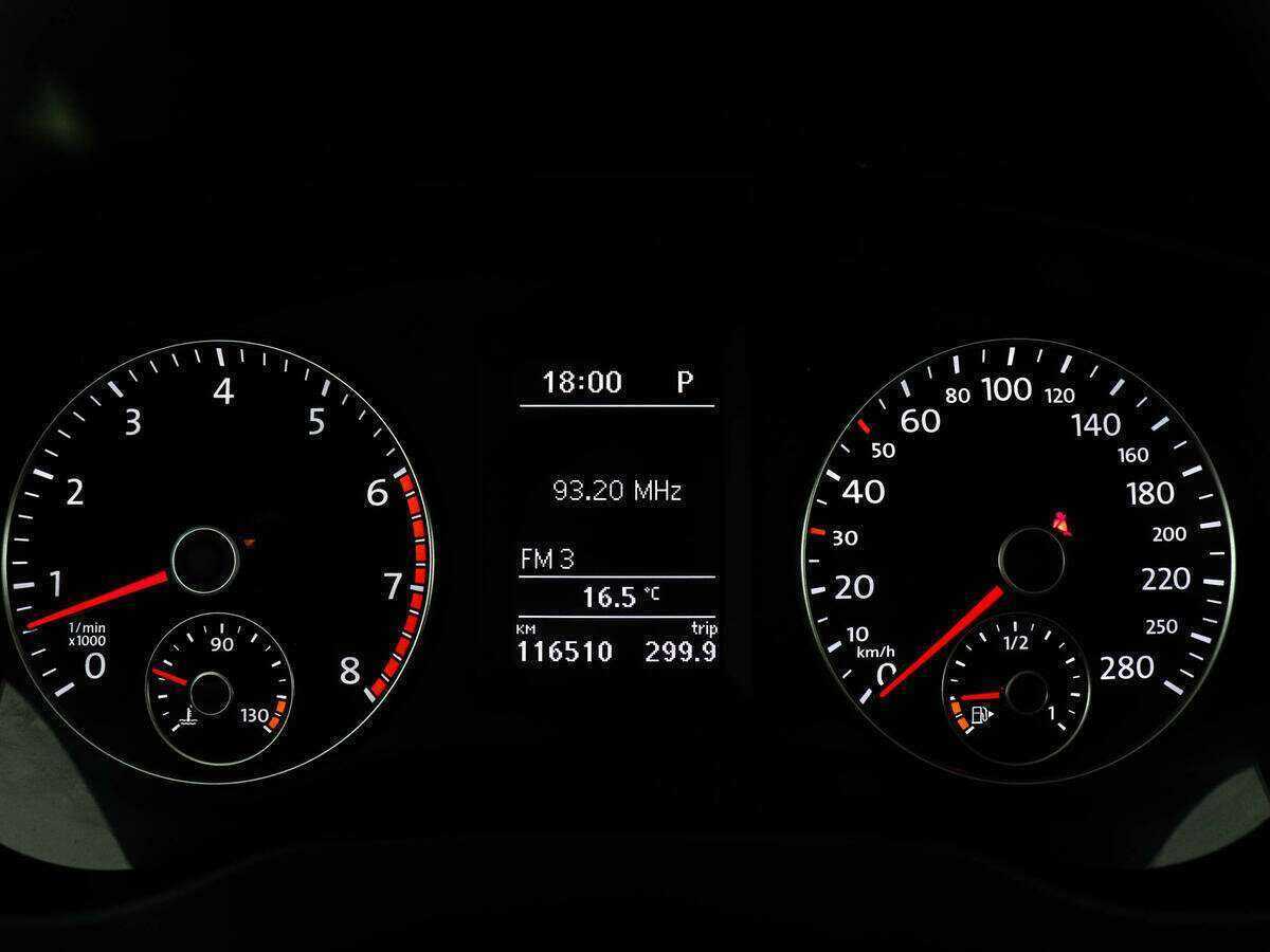 Купить Volkswagen Jetta с пробегом. Фото: #9