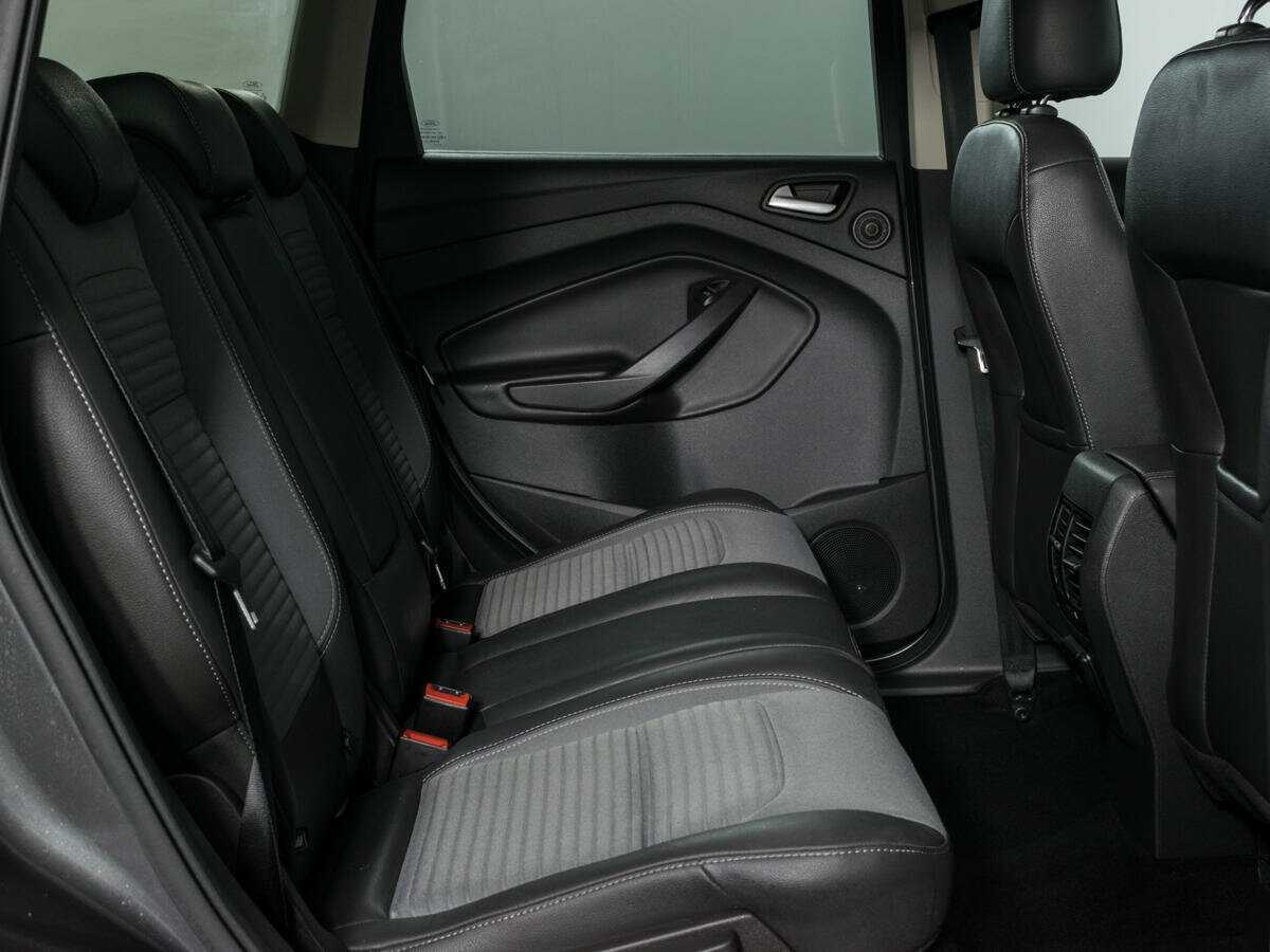 Купить Ford Kuga с пробегом. Фото: #7