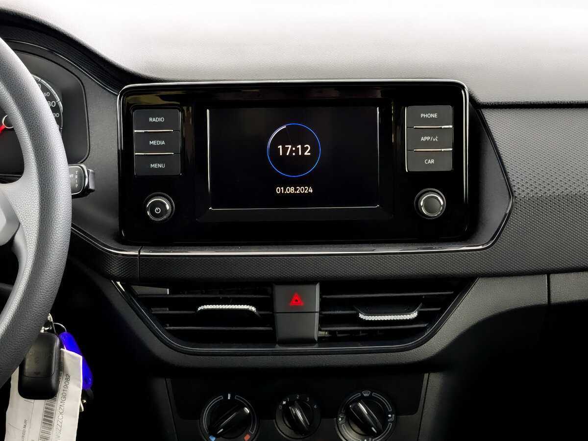 Купить Volkswagen Polo с пробегом. Фото: #12