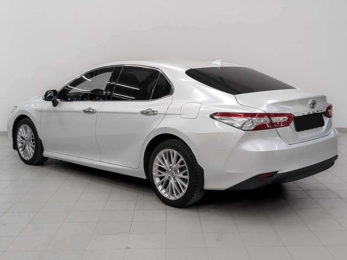 Купить Toyota Camry с пробегом. Фото: #6