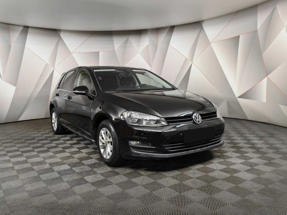 Купить Volkswagen Golf с пробегом. Фото: #2