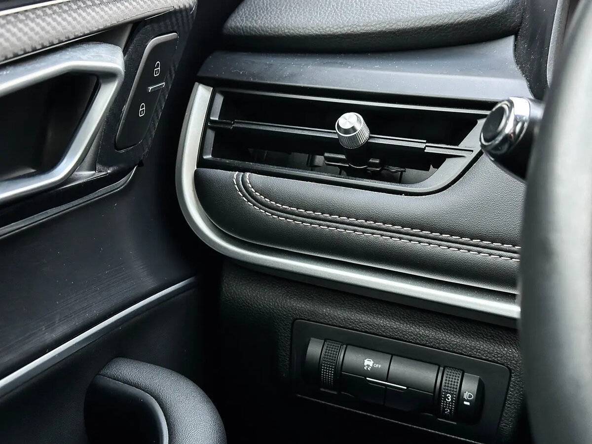 Купить Chery Tiggo 8 с пробегом. Фото: #19