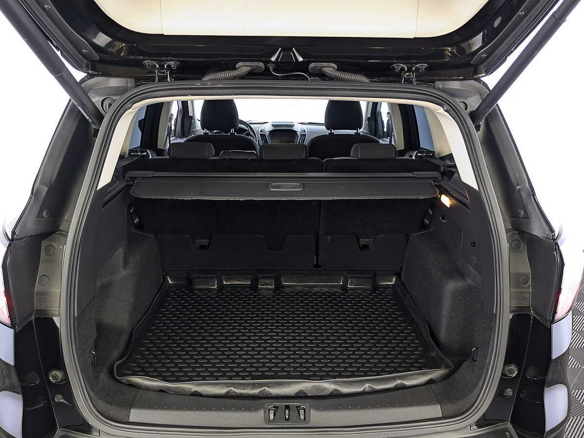 Купить Ford Kuga с пробегом. Фото: #9