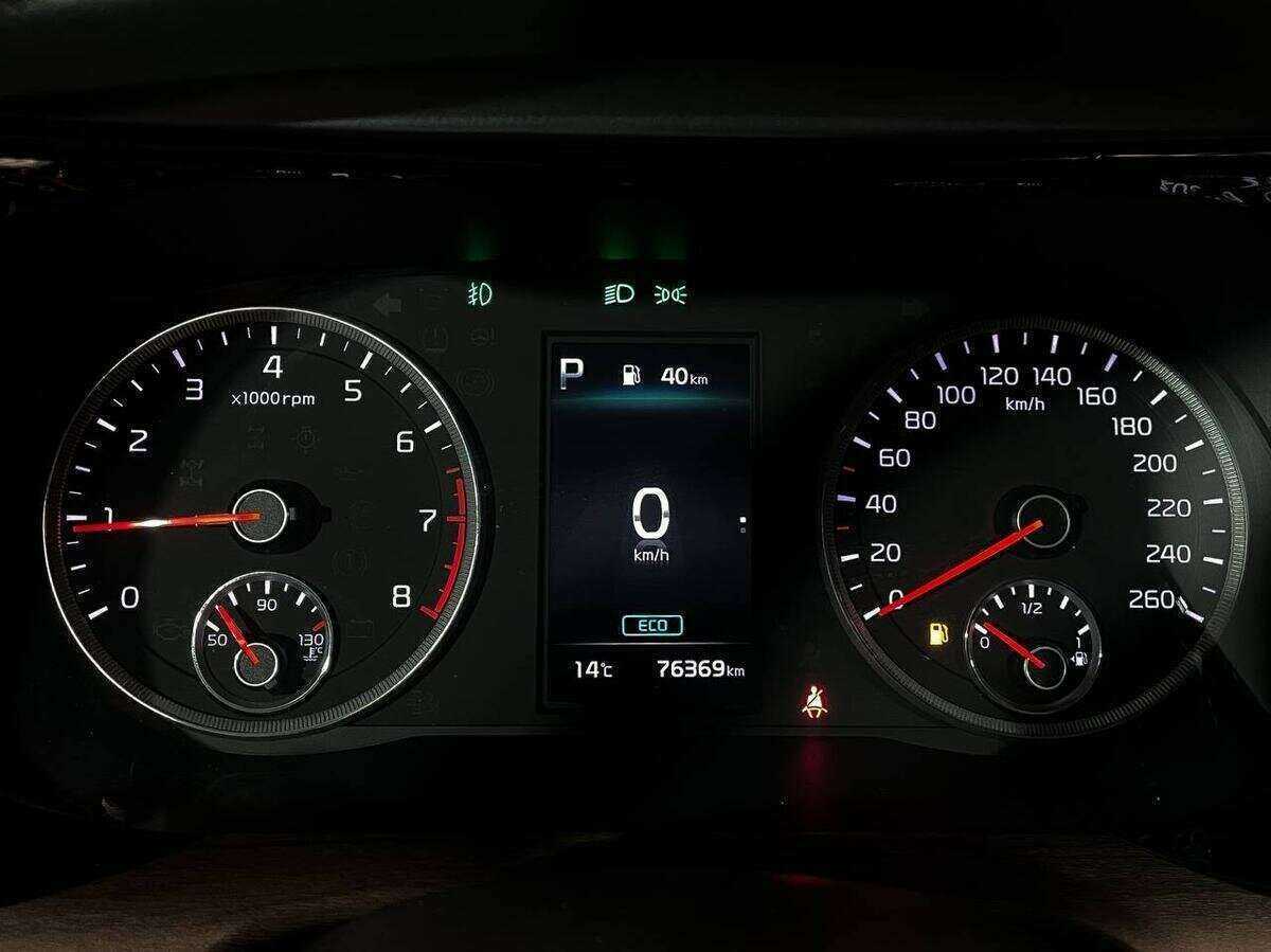 Купить Kia K5 с пробегом. Фото: #9