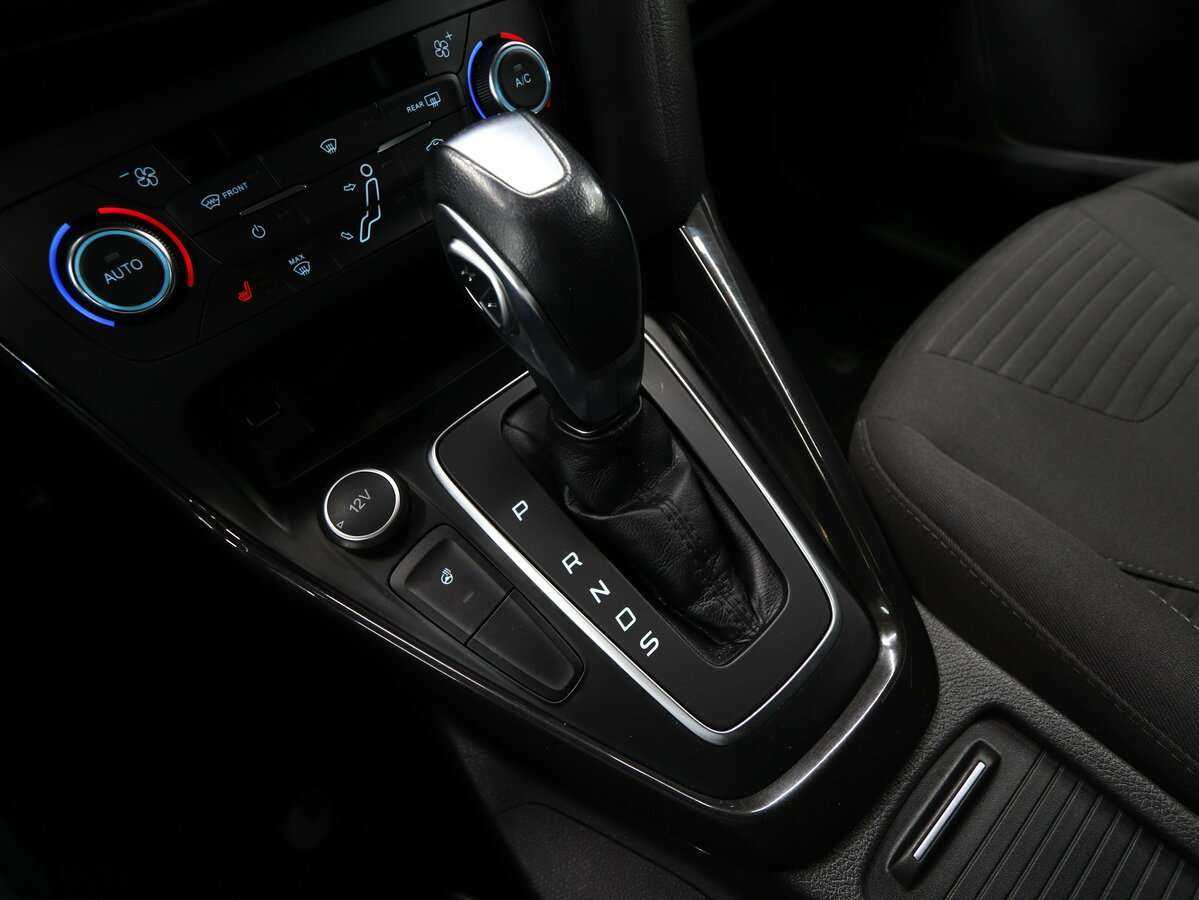 Купить Ford Focus с пробегом. Фото: #18