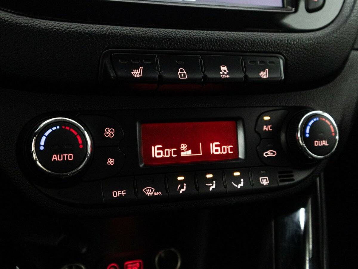 Купить Kia Ceed с пробегом. Фото: #17