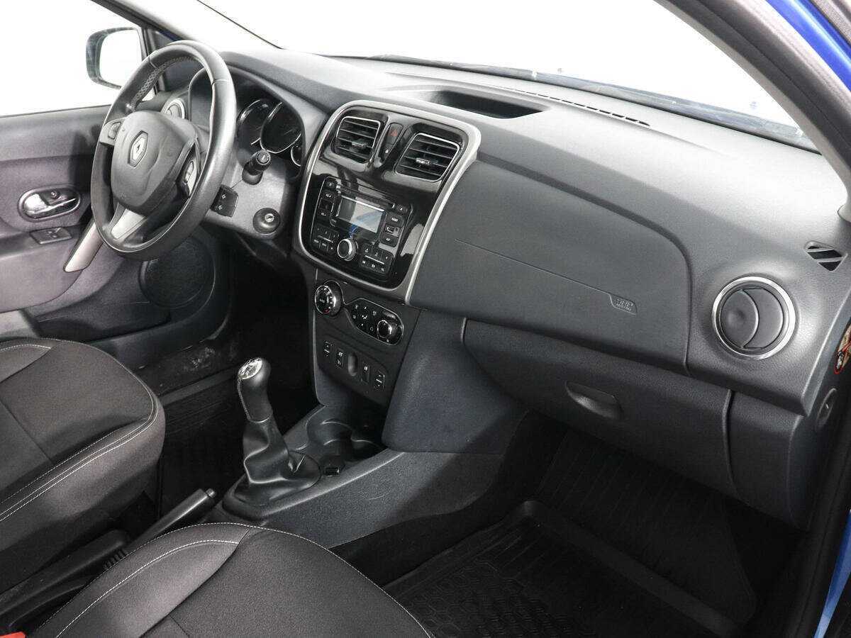 Купить Renault Sandero с пробегом. Фото: #9