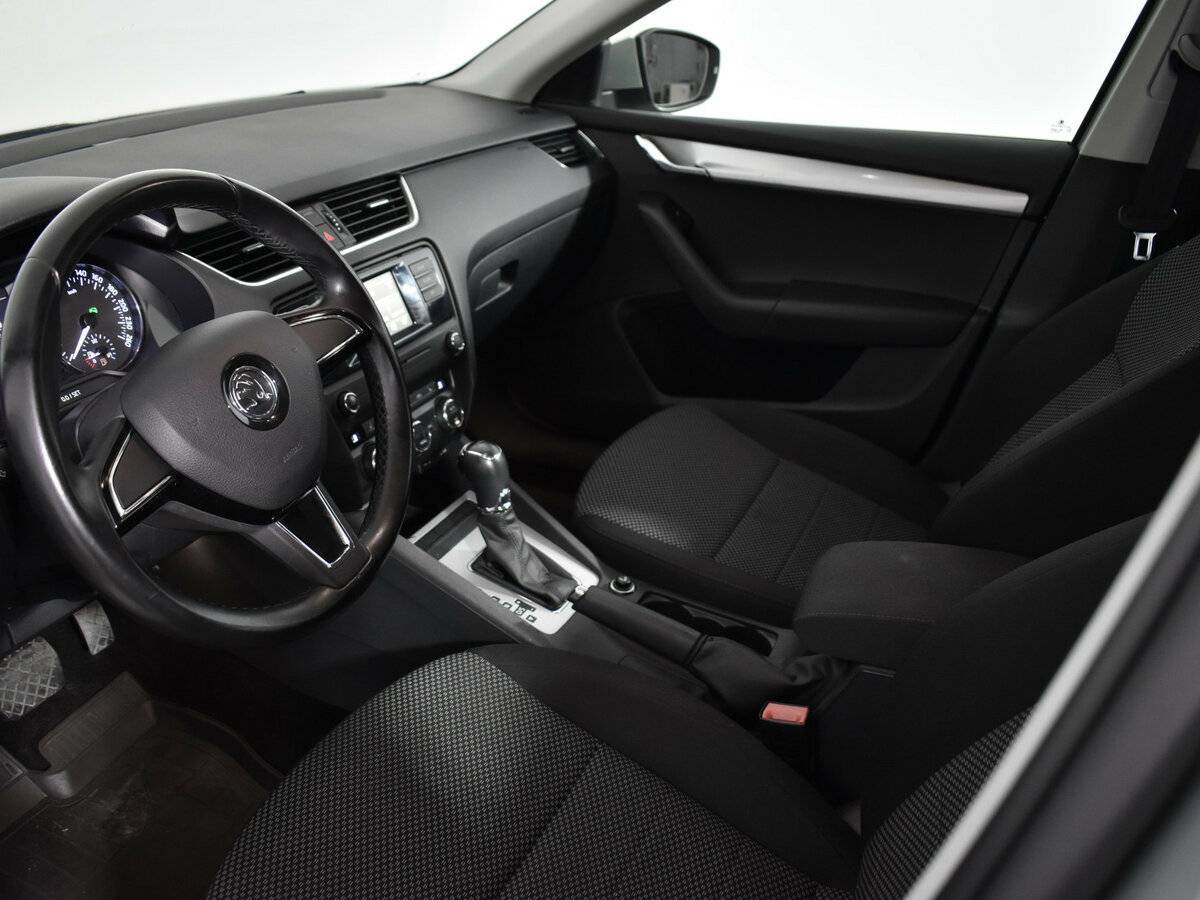Купить Skoda Octavia с пробегом. Фото: #8