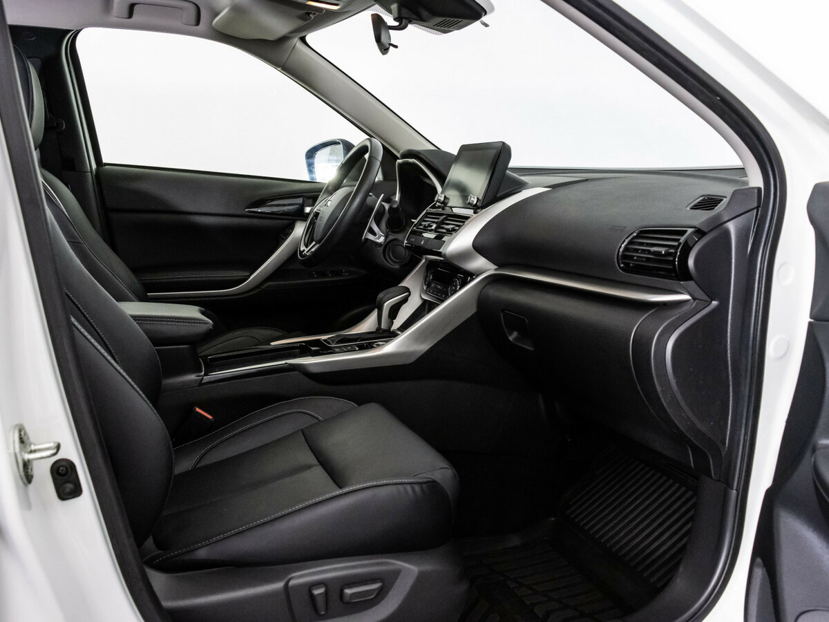 Купить Mitsubishi Eclipse Cross с пробегом. Фото: #24