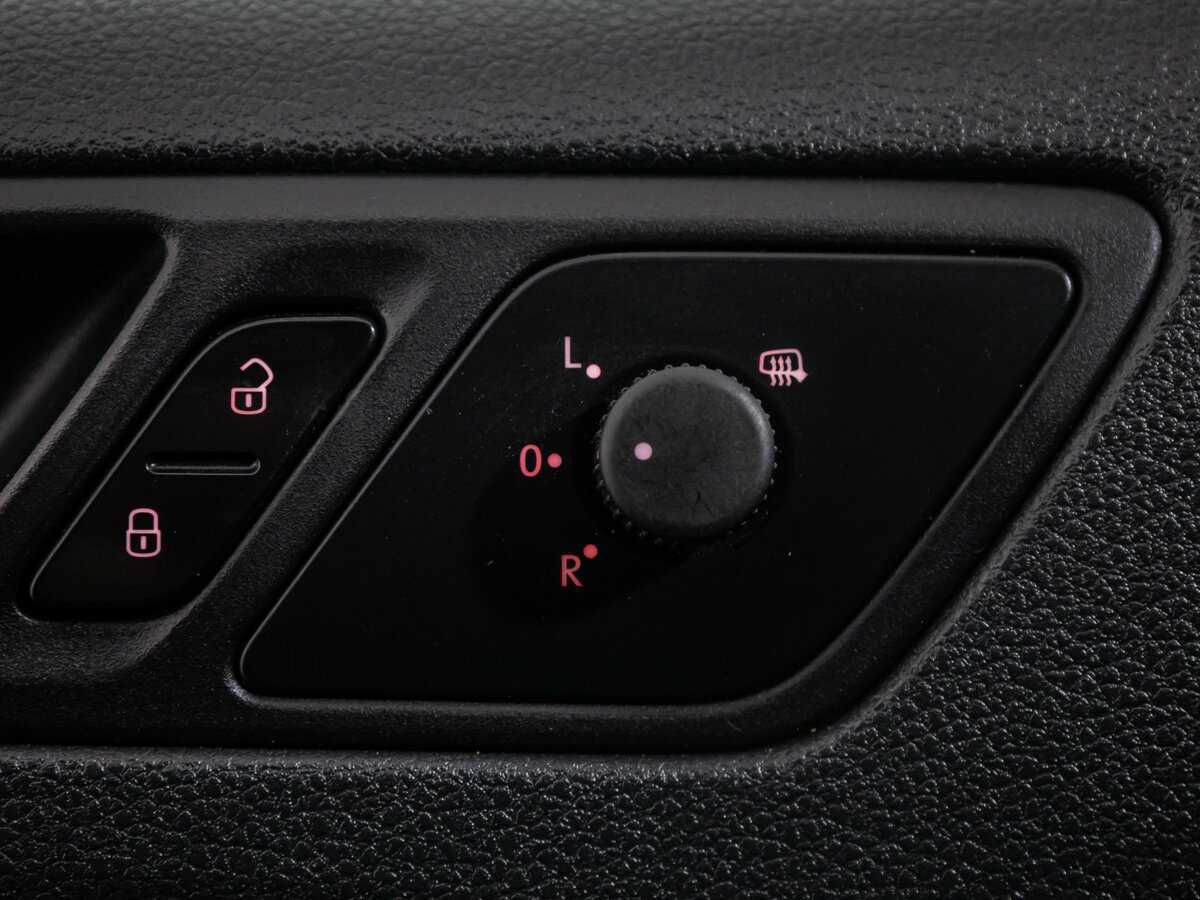 Купить Volkswagen Jetta с пробегом. Фото: #15