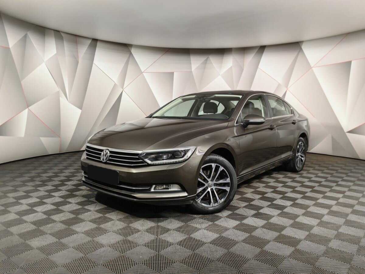 Купить Volkswagen Passat с пробегом. Посмотреть фото