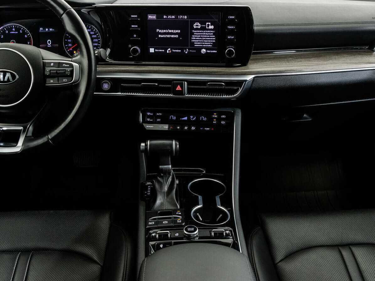 Купить Kia K5 с пробегом. Фото: #12