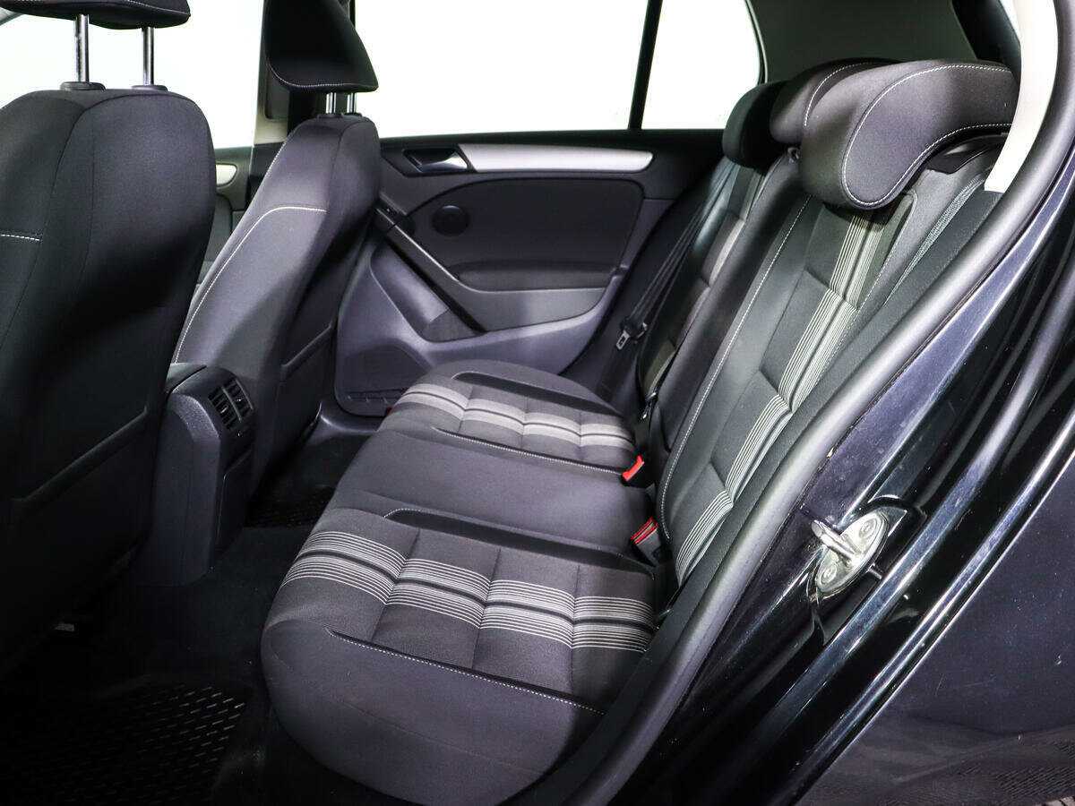 Купить Volkswagen Golf с пробегом. Фото: #7