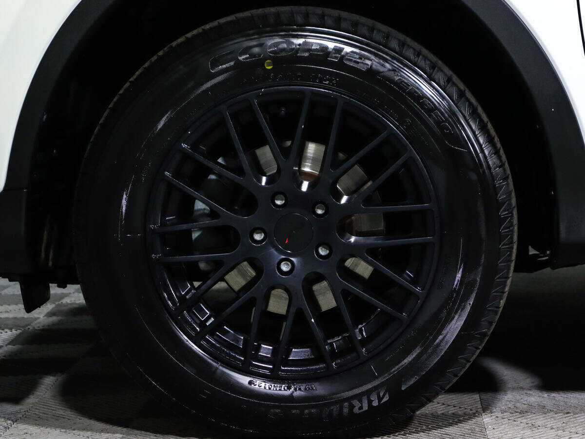 Купить Toyota RAV4 с пробегом. Фото: #18