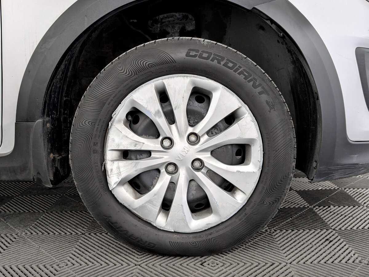 Купить Kia Rio с пробегом. Фото: #17