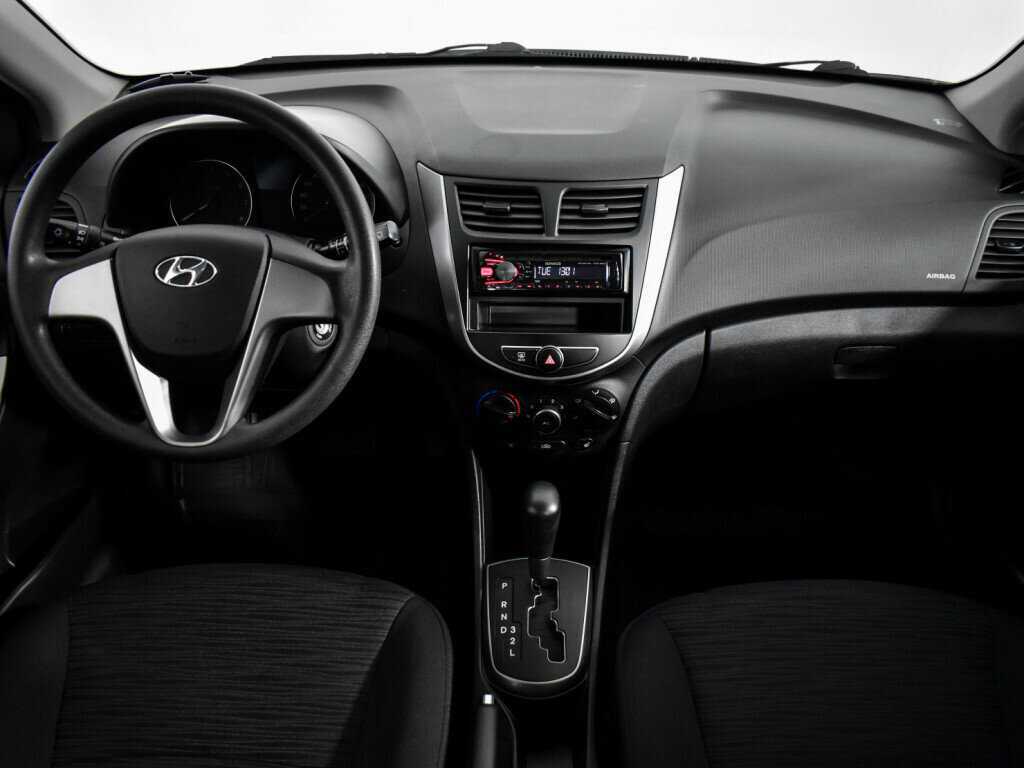 Купить Hyundai Solaris с пробегом. Фото: #11