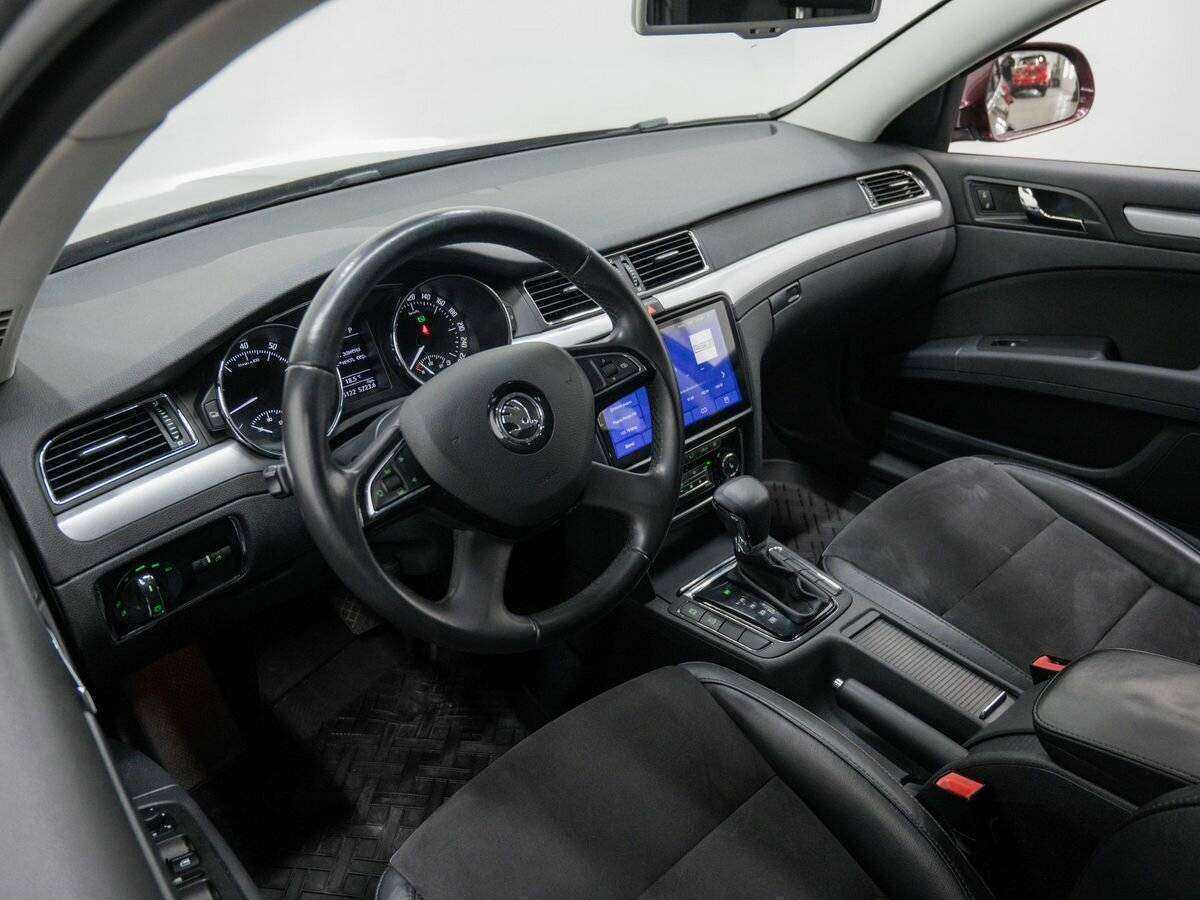 Купить Skoda Superb с пробегом. Фото: #13