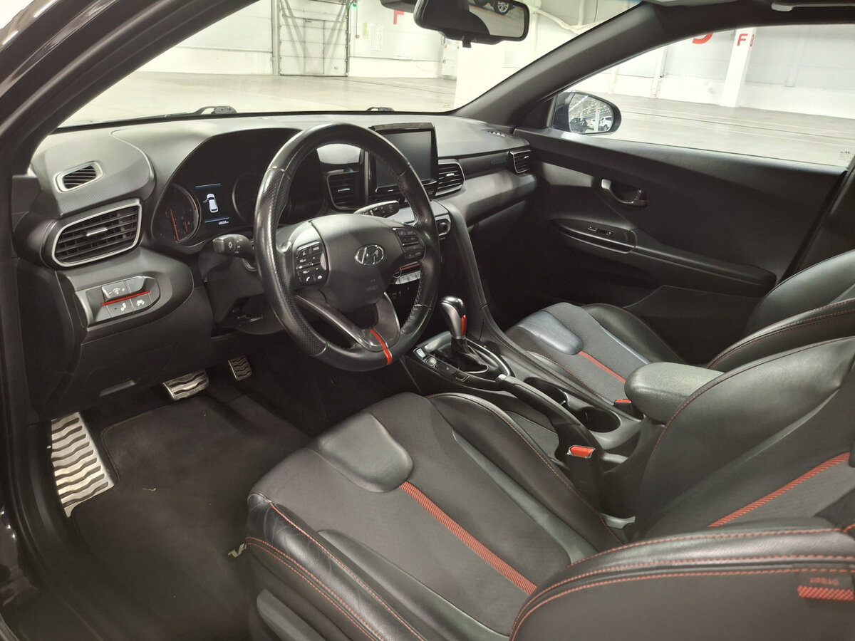 Купить Hyundai Veloster с пробегом. Фото: #15