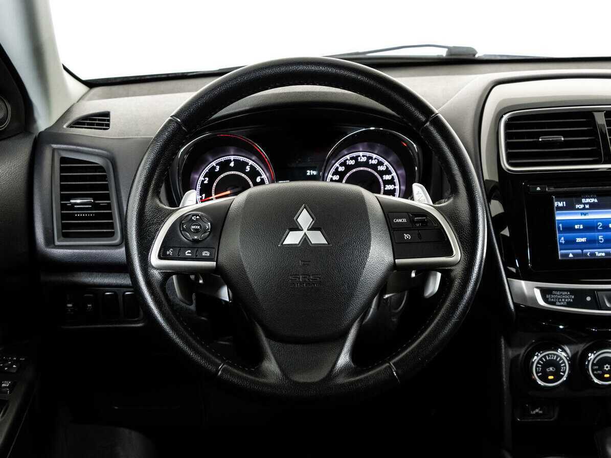 Купить Mitsubishi ASX с пробегом. Фото: #11
