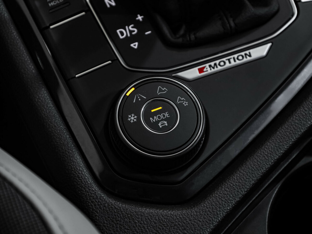 Купить Volkswagen Tiguan с пробегом. Фото: #16