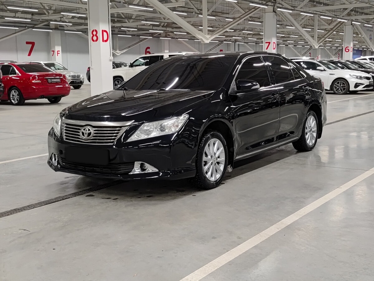 Купить Toyota Camry с пробегом. Фото: #0