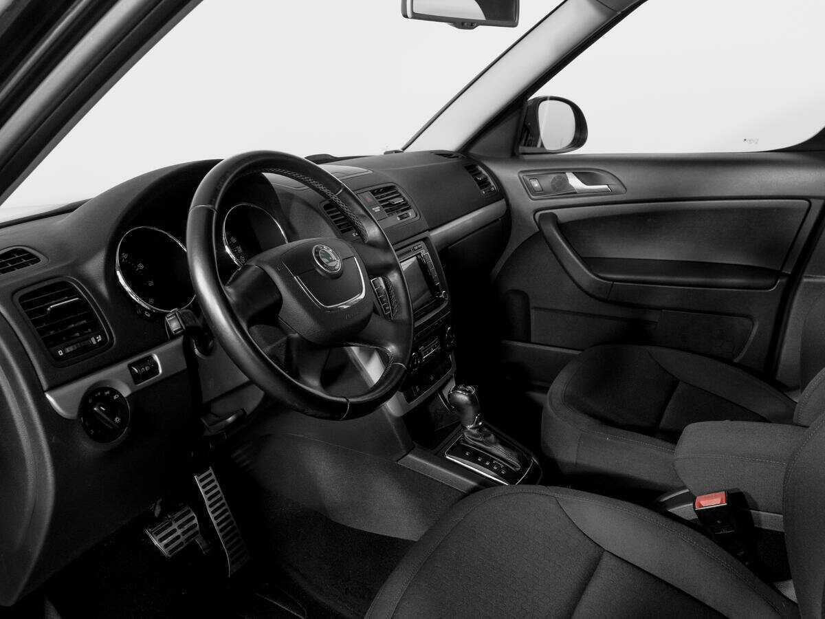 Купить Skoda Yeti с пробегом. Фото: #15