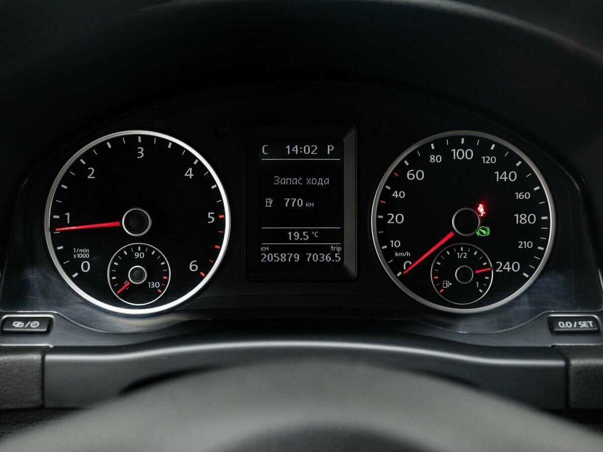 Купить Volkswagen Tiguan с пробегом. Фото: #21