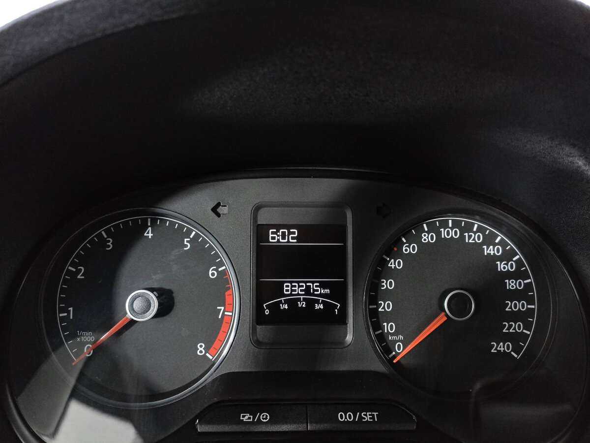 Купить Volkswagen Polo с пробегом. Фото: #9