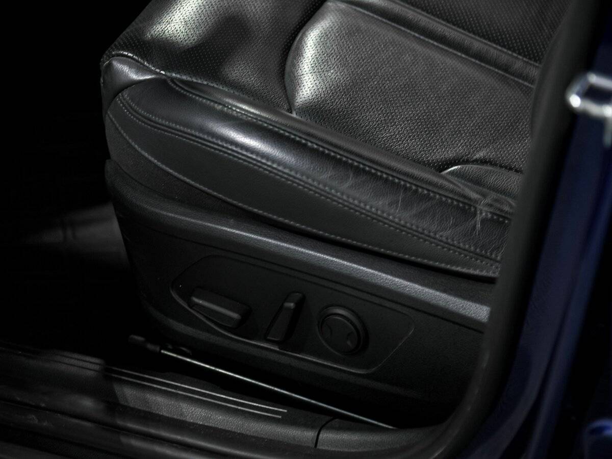 Купить Kia K5 с пробегом. Фото: #13