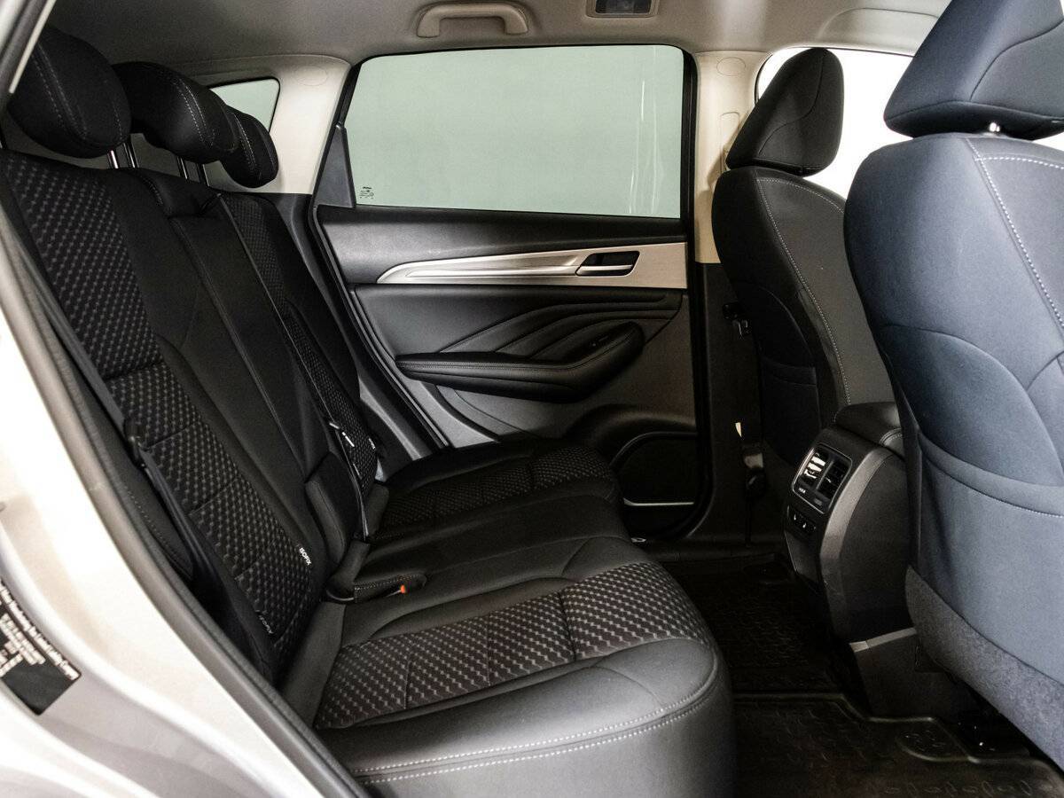 Купить Haval F7 с пробегом. Фото: #15