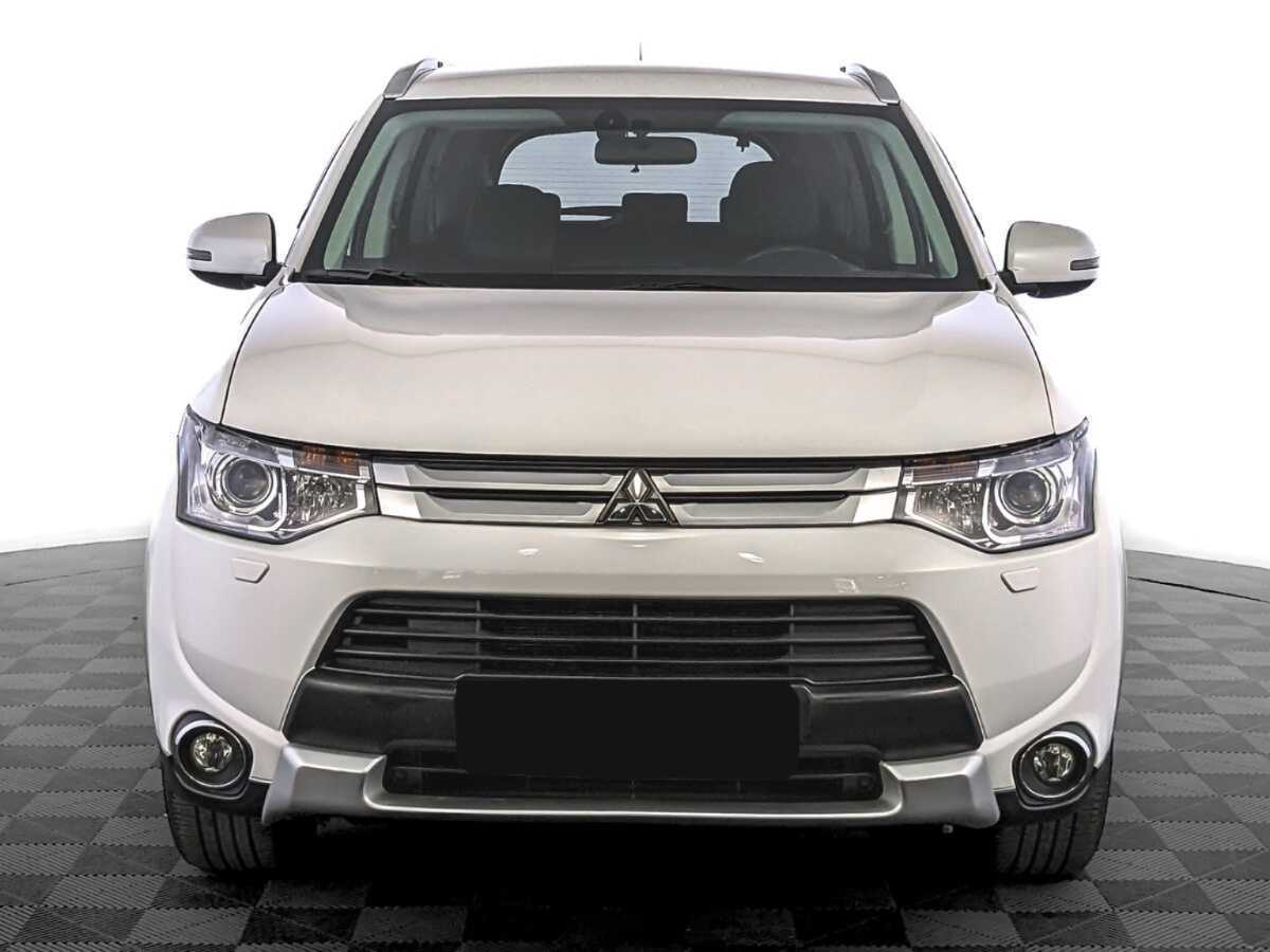 Купить Mitsubishi Outlander с пробегом. Фото: #1