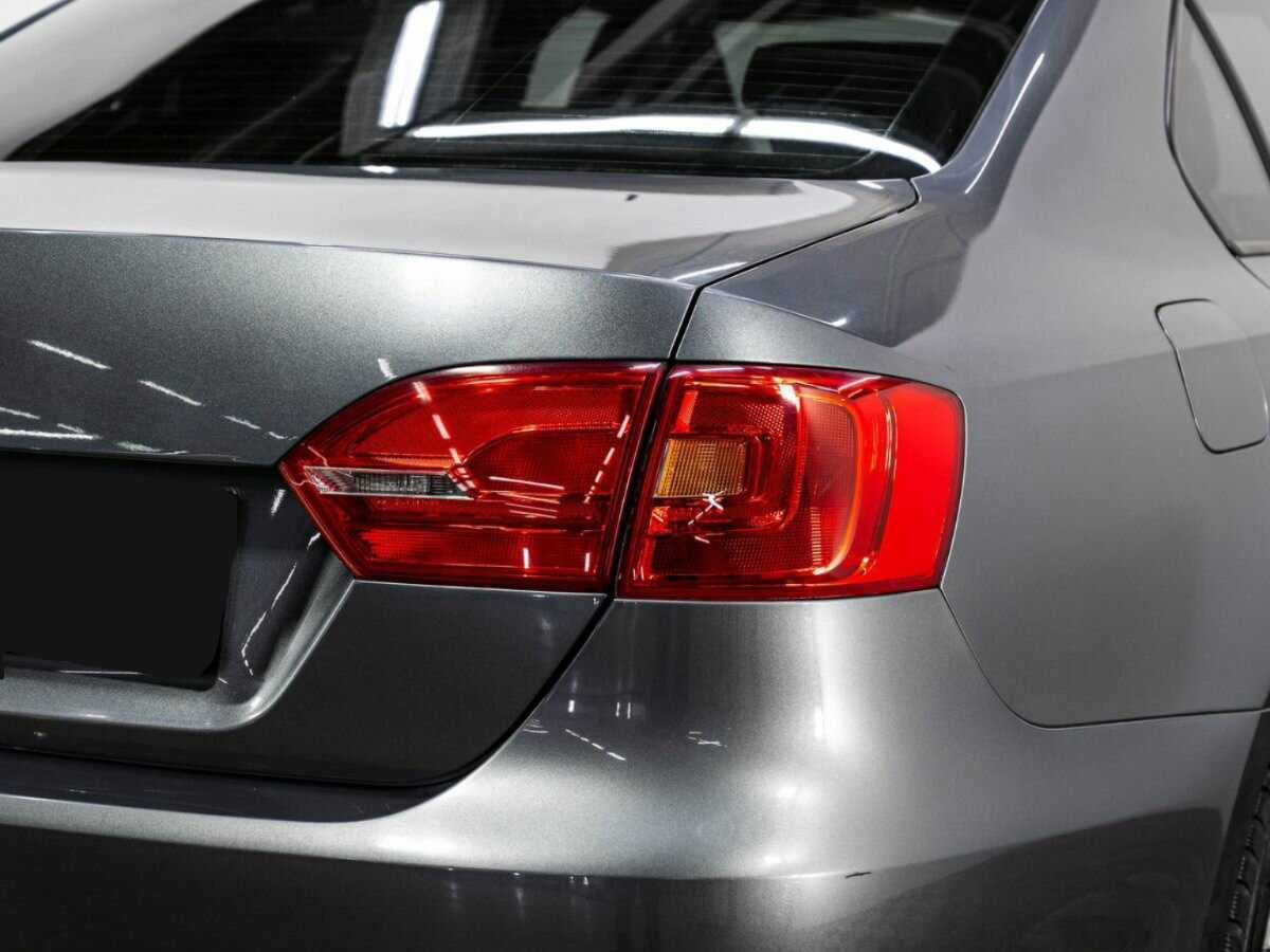 Купить Volkswagen Jetta с пробегом. Фото: #6