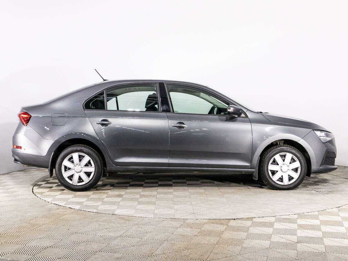 Купить Skoda Rapid с пробегом. Фото: #3
