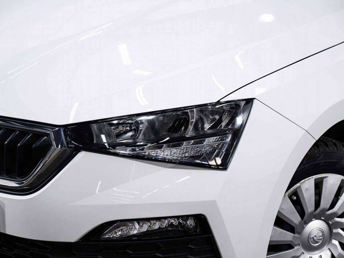 Купить Skoda Rapid с пробегом. Фото: #6