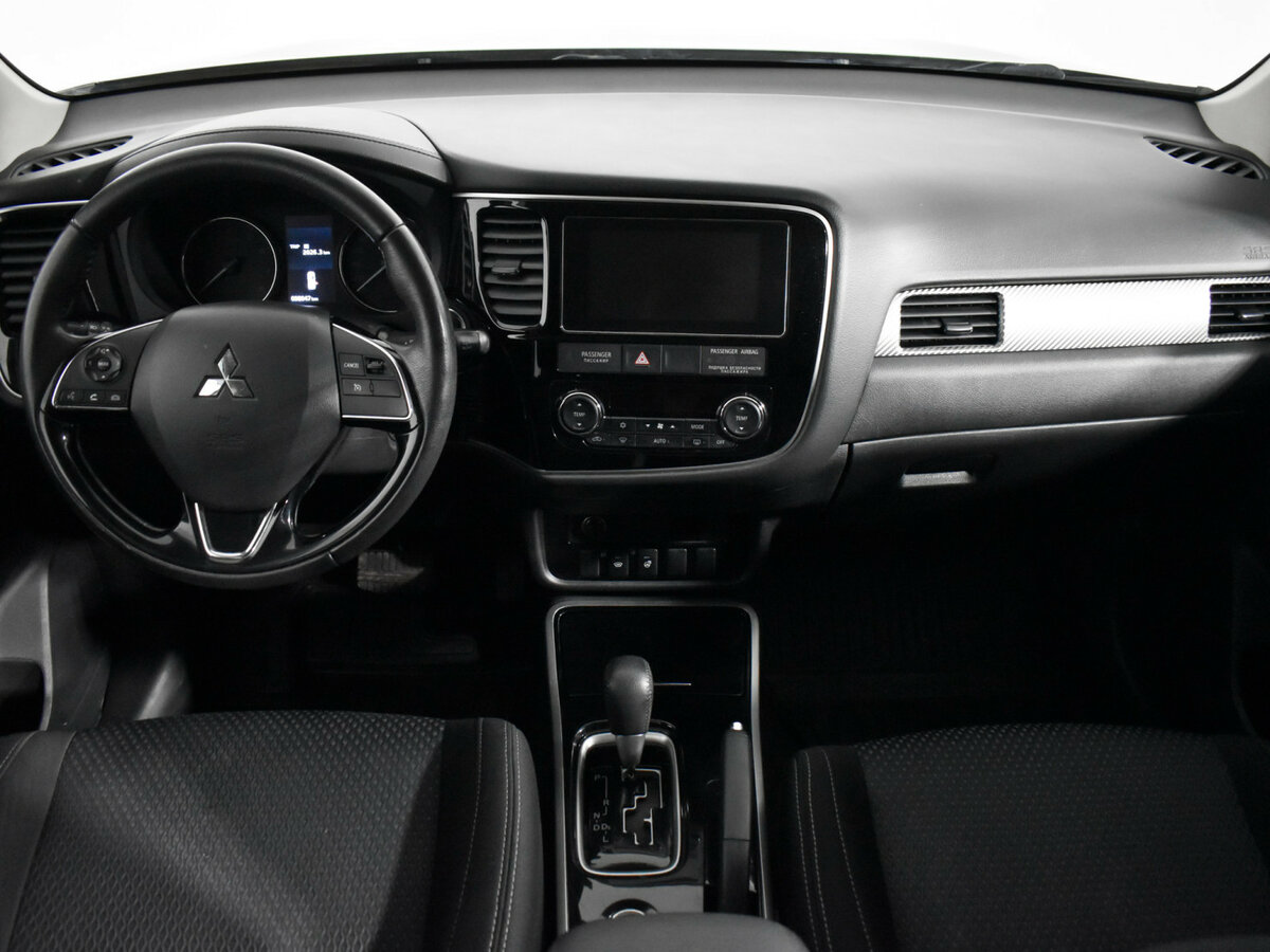 Купить Mitsubishi Outlander с пробегом. Фото: #11