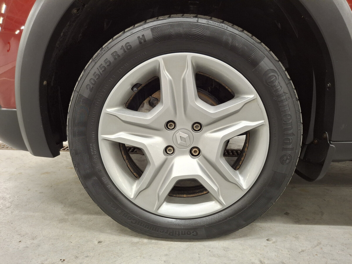 Купить Renault Sandero с пробегом. Фото: #17