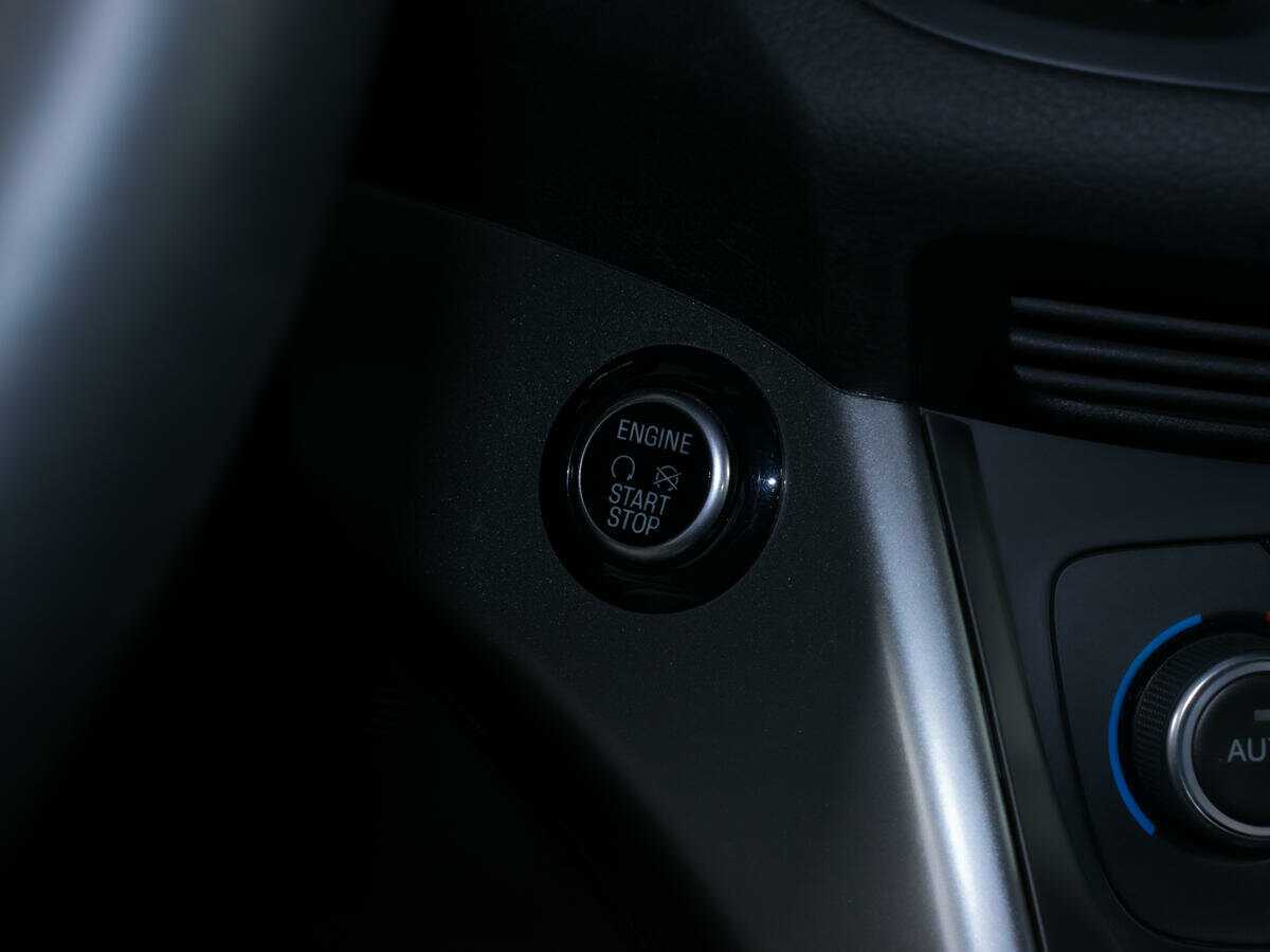 Купить Ford Kuga с пробегом. Фото: #13