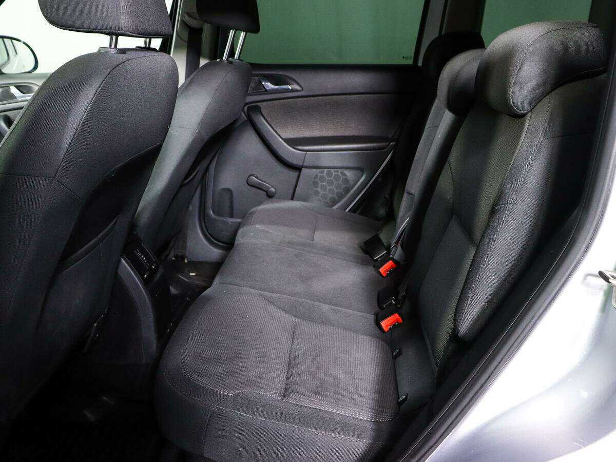 Купить Skoda Yeti с пробегом. Фото: #7