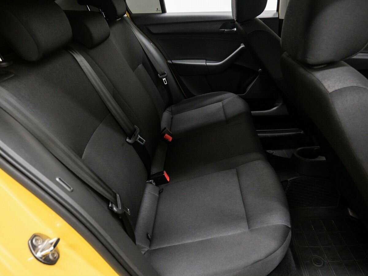 Купить Skoda Rapid с пробегом. Фото: #11