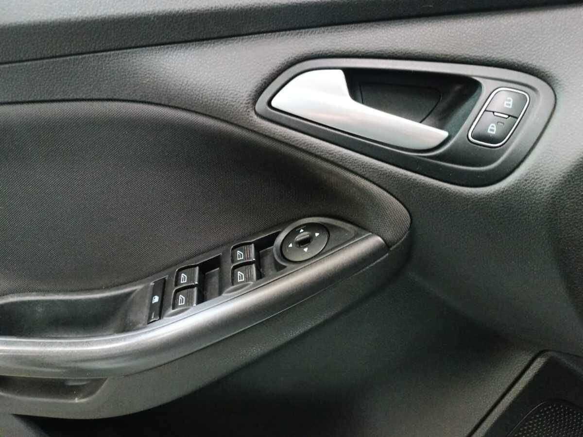 Купить Ford Focus с пробегом. Фото: #14