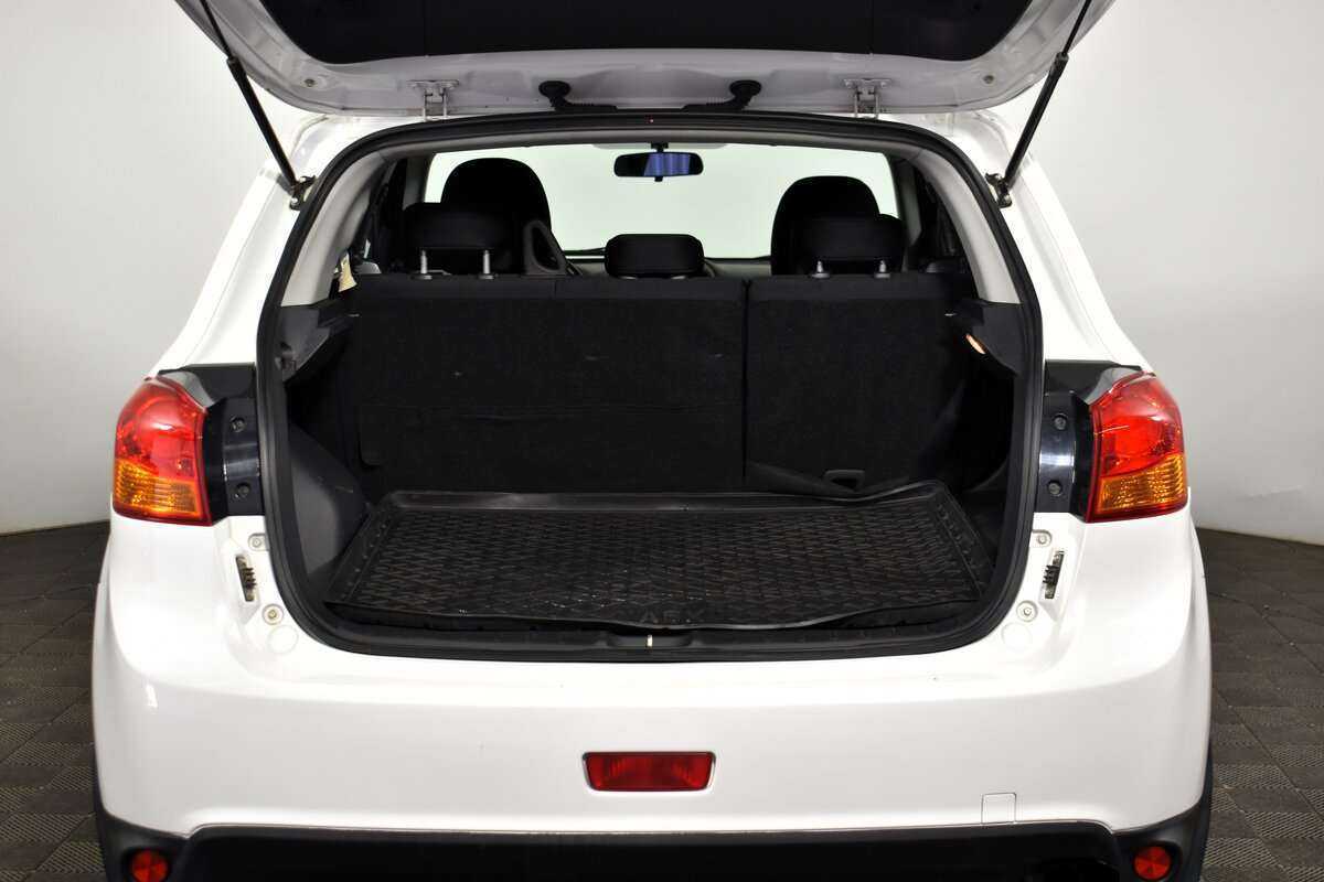 Купить Mitsubishi ASX с пробегом. Фото: #9