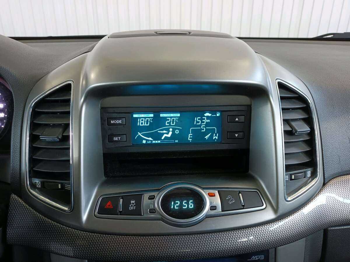 Купить Chevrolet Captiva с пробегом. Фото: #12