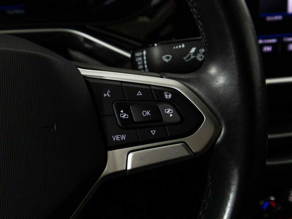 Купить Volkswagen Polo с пробегом. Фото: #16