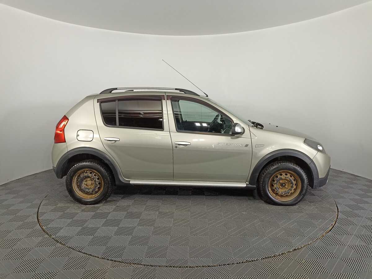Купить Renault Sandero с пробегом. Фото: #3