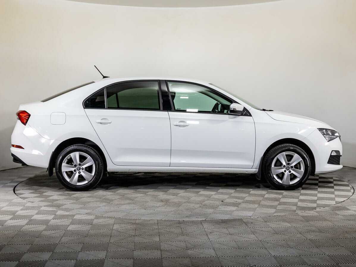 Купить Skoda Rapid с пробегом. Фото: #3