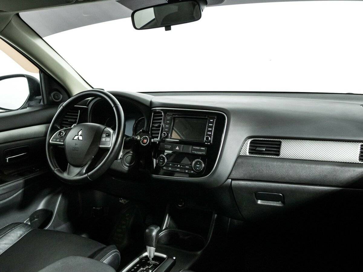 Купить Mitsubishi Outlander с пробегом. Фото: #8