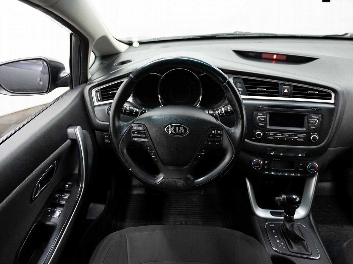 Купить Kia Ceed с пробегом. Фото: #14